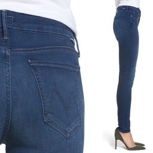 Mother Looker Ankle Fray Jean in Crowd Pleaser
